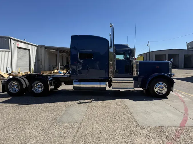 2024 Peterbilt 389