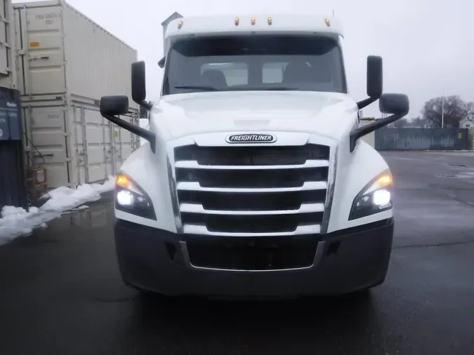 2018 FREIGHTLINER/MERCEDES NEW CASCADIA PX12664