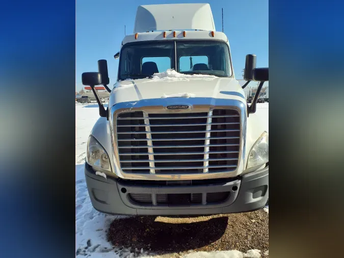 2017 FREIGHTLINER/MERCEDES CASCADIA 125