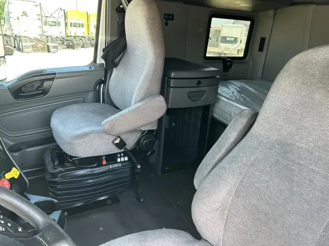 2019 International LT625