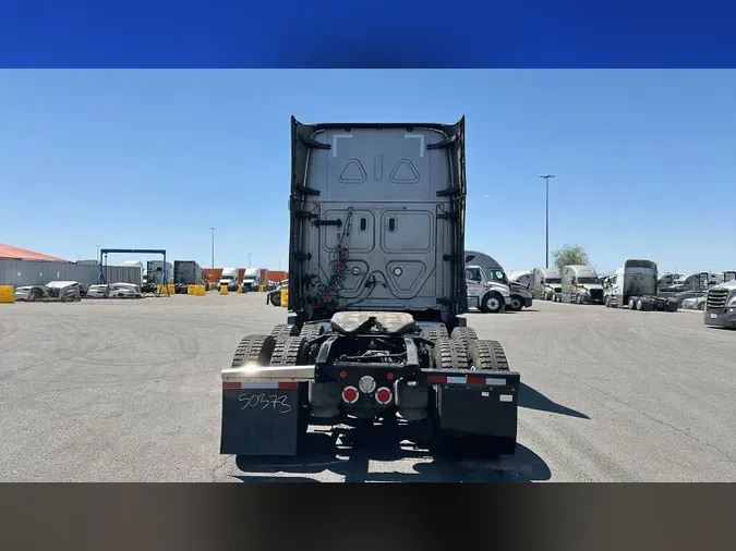 2020 Freightliner Cascadia