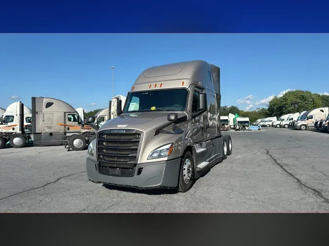 2023 Freightliner Cascadia 126