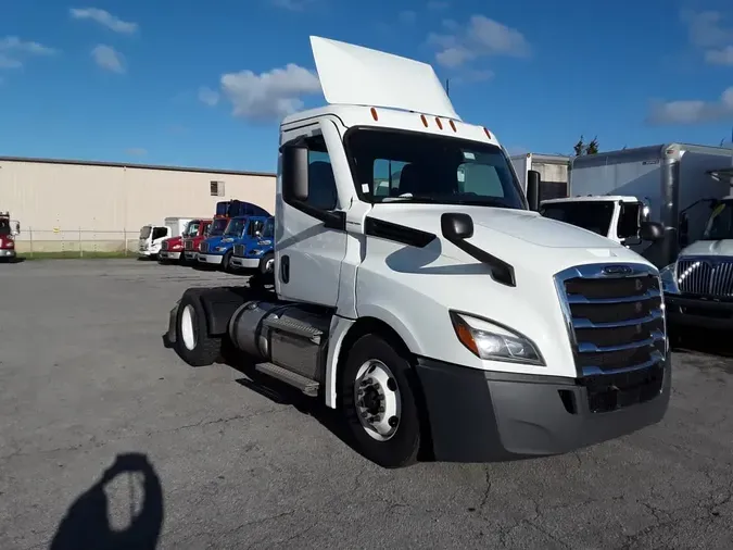 2022 FREIGHTLINER/MERCEDES CASCADIA PX12642ST