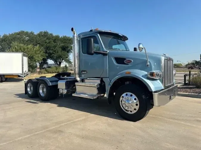 2022 Peterbilt 567