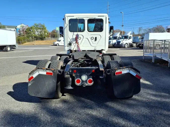 2018 FREIGHTLINER/MERCEDES CASCADIA 125b8dc6c7bb46da59c3d594f3682290ee8