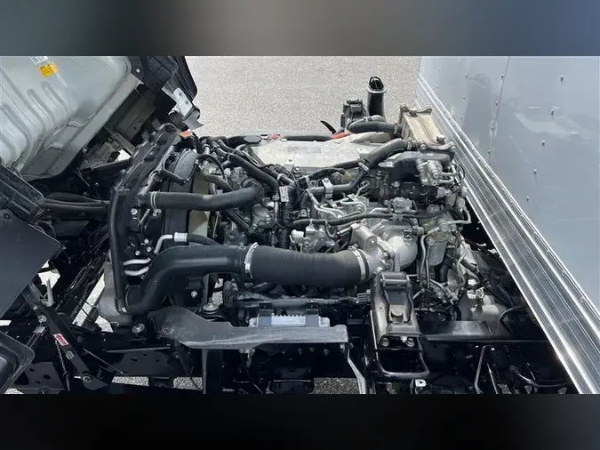 2021 ISUZU NPR-XD