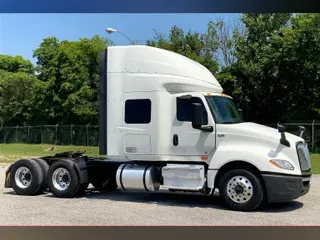 2022 INT LT625 6x4
