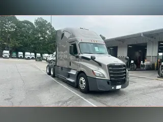 2023 Freightliner Cascadia 126