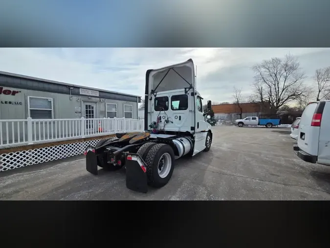 2020 FREIGHTLINER/MERCEDES NEW CASCADIA 126