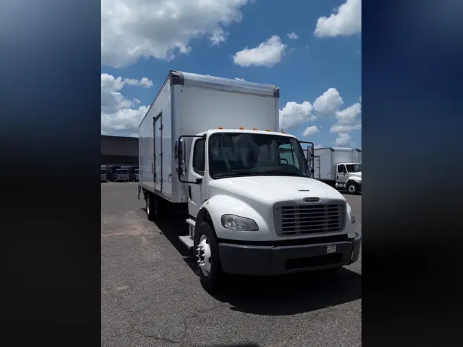 2018 FREIGHTLINER M2 106