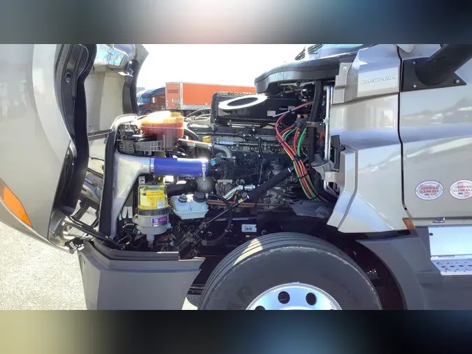 2025 Freightliner Cascadia 126