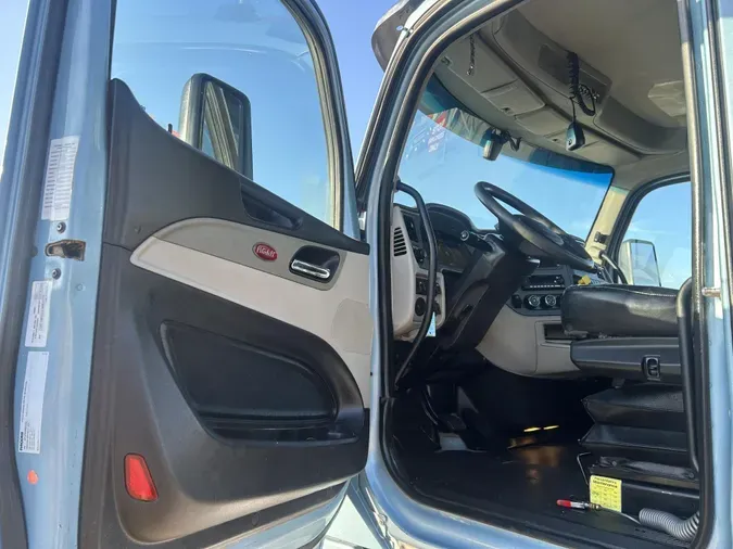 2022 Peterbilt 567