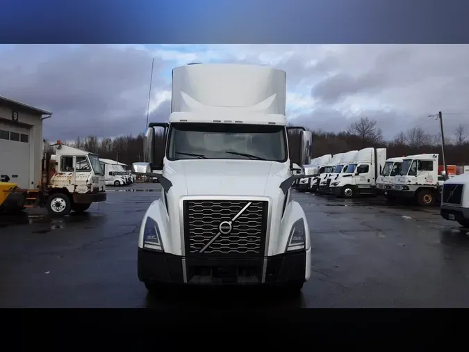 2019 Volvo VNL300b8f6fa9bfa5a5f9207d4041e41e120f2
