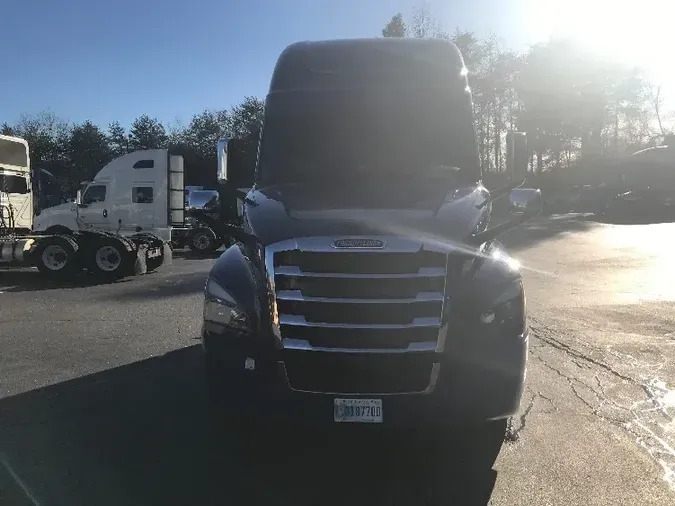 2020 Freightliner T12664ST