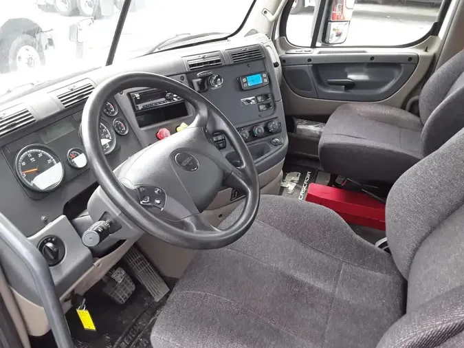 2018 FREIGHTLINER CASCADIA 125
