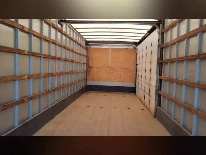 2019 FREIGHTLINER/MERCEDES M2 106