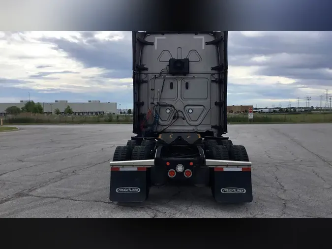 2021 Freightliner Cascadia