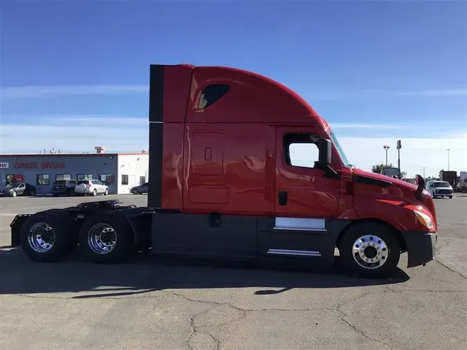 2021 FREIGHTLINER CASCADIA