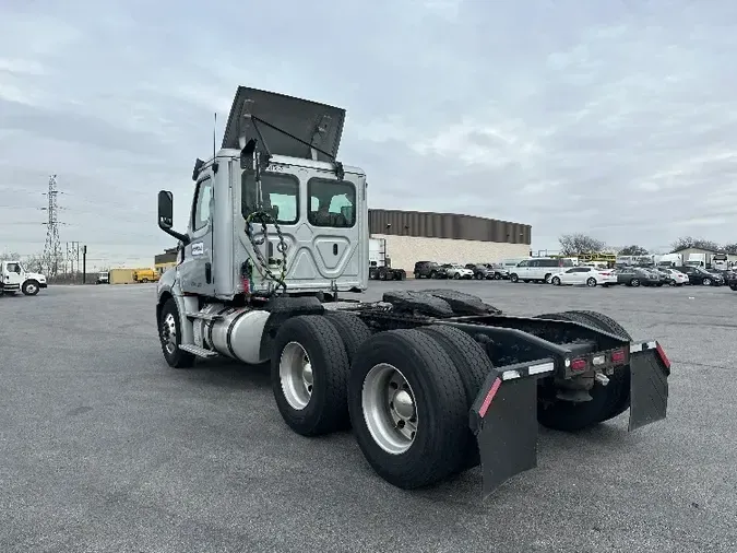 2019 Freightliner T12664ST