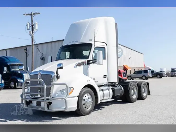 2021 KENWORTH T680