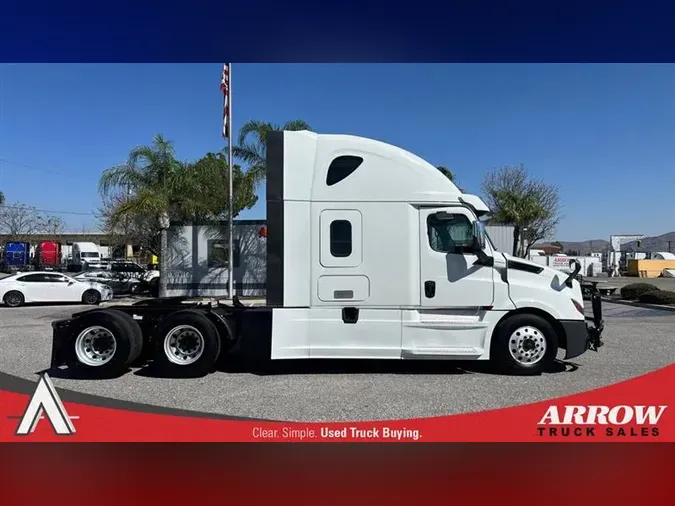 2020 FREIGHTLINER CA126