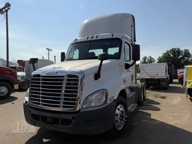 2016 FREIGHTLINER CASCADIA 125b907ef4b217319556f6119366896511a