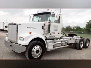 2012 WESTERN STAR 4900FA