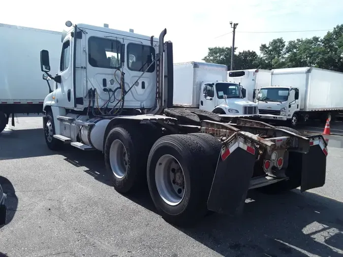2020 FREIGHTLINER CASCADIA 125