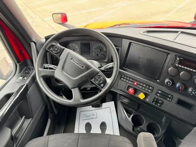 2023 FREIGHTLINER Cascadia 126