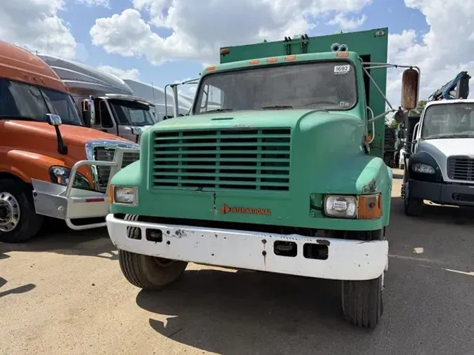 1992 INTERNATIONAL 4900