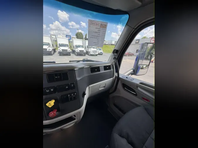 2022 Peterbilt 579