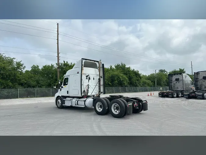 2020 Freightliner Cascadia