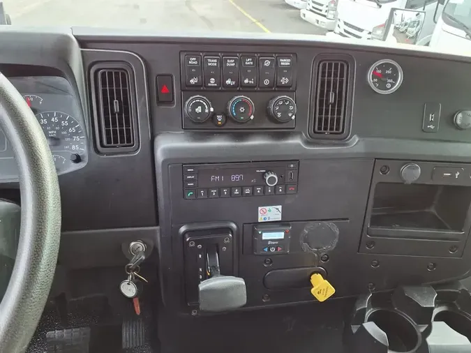 2022 NAVISTAR INTERNATIONAL MV607 (4X2)