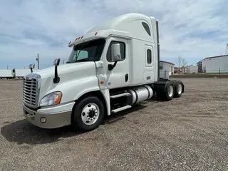 2017 Freightliner CASCADIA 125