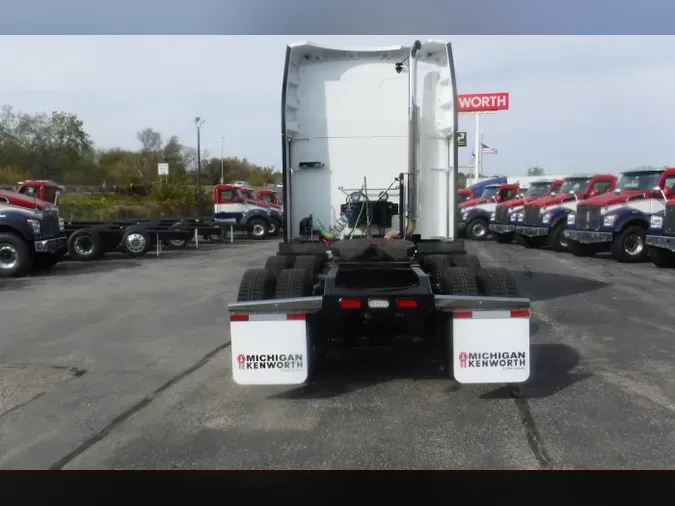 2021 Peterbilt 579