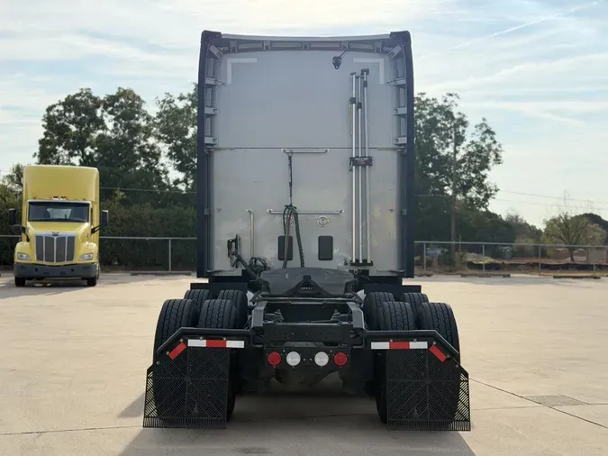 2023 Kenworth T680
