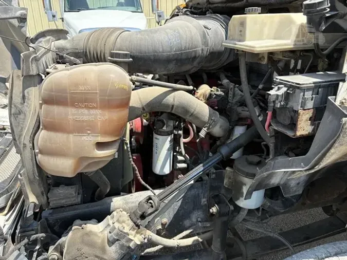 2010 FORD F750 SD