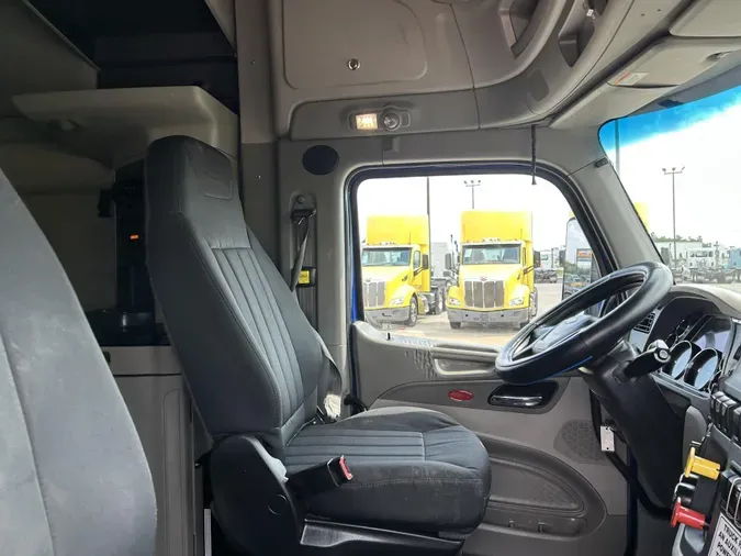 2022 Peterbilt 579