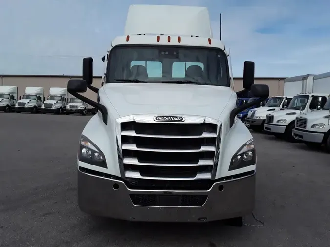 2020 FREIGHTLINER/MERCEDES NEW CASCADIA 116b92538d092f4ebd62cb87887b7de89ef