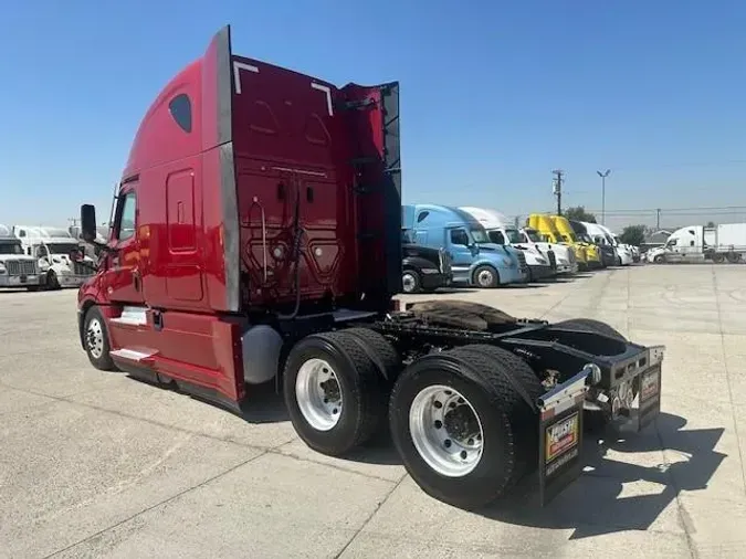 2021 Freightliner Cascadia
