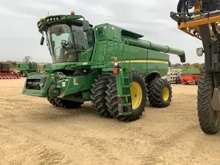 2019 John Deere S780