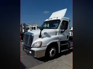 2018 FREIGHTLINER/MERCEDES CASCADIA 125