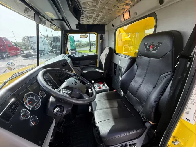 2023 Western Star 4700