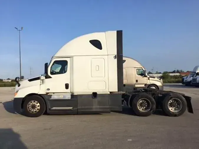 2020 Freightliner Cascadia