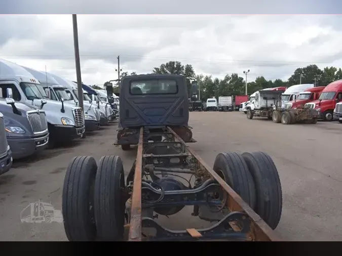 2004 INTERNATIONAL DURASTAR 4300