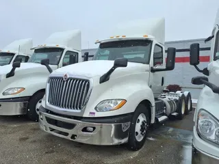 2019 NAVISTAR INTERNATIONAL LT625 DAYCAB T/A