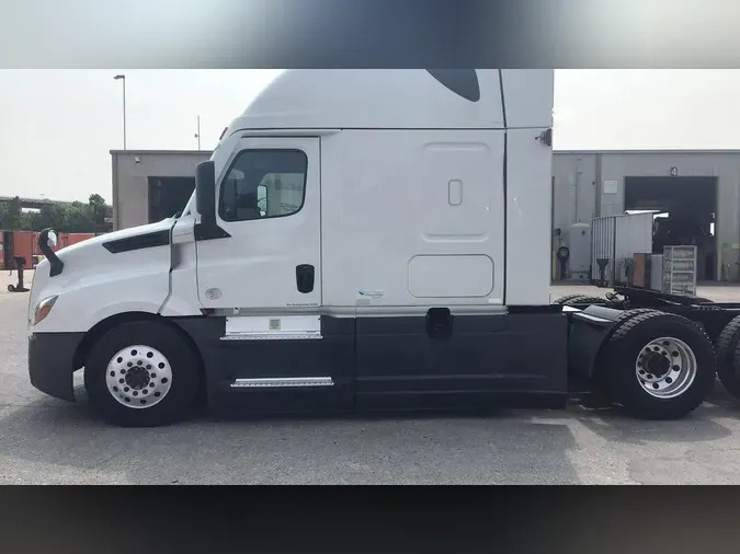 2024 Freightliner Cascadia 126
