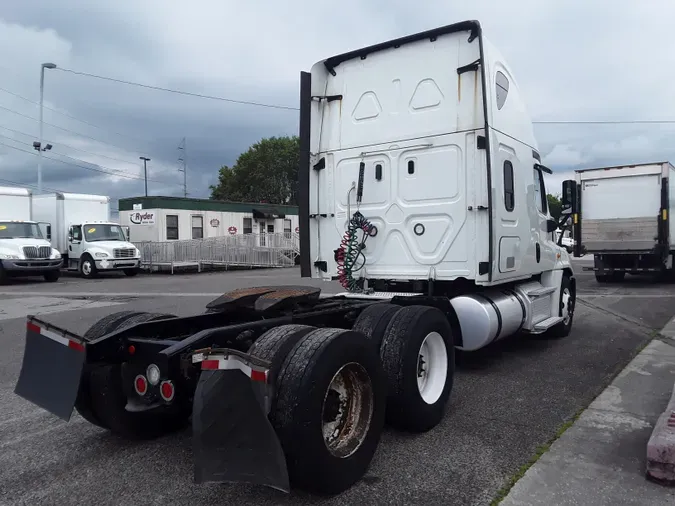 2019 FREIGHTLINER/MERCEDES CASCADIA 125