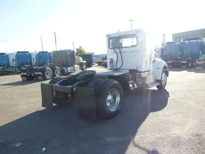 2012 Peterbilt 337