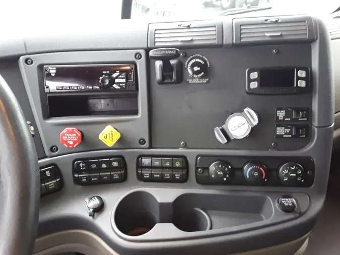 2019 FREIGHTLINER/MERCEDES CASCADIA 125